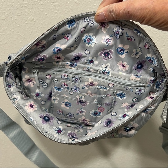 Vera Bradley Gray Silver Twill Quilted Belt Bag Park Stripe Adjust Fanny Pack - Picture 9 of 11